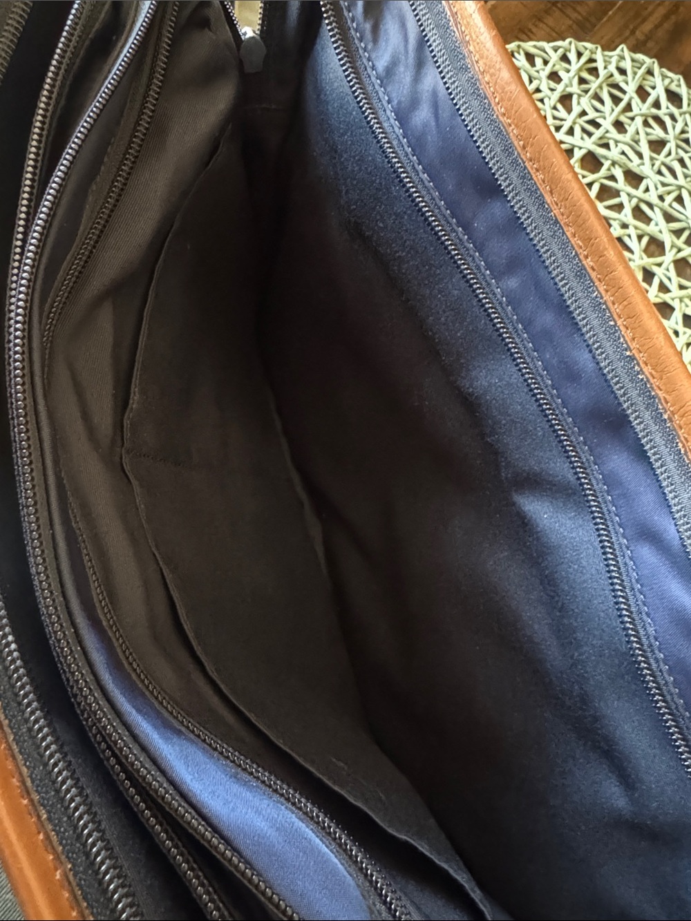 Coach Men's Tan Leather Laptop Briefcase with Black Strap - Picture 5 of 5